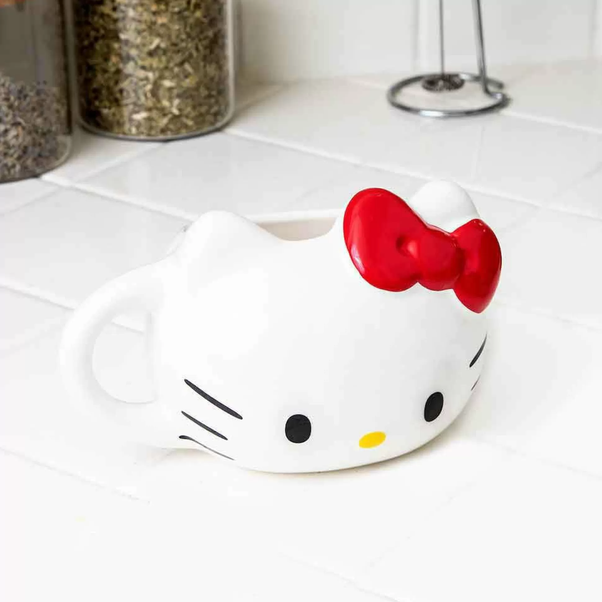 Hello Kitty Face Sculpted Mug (Red)^BIOWORLD Store