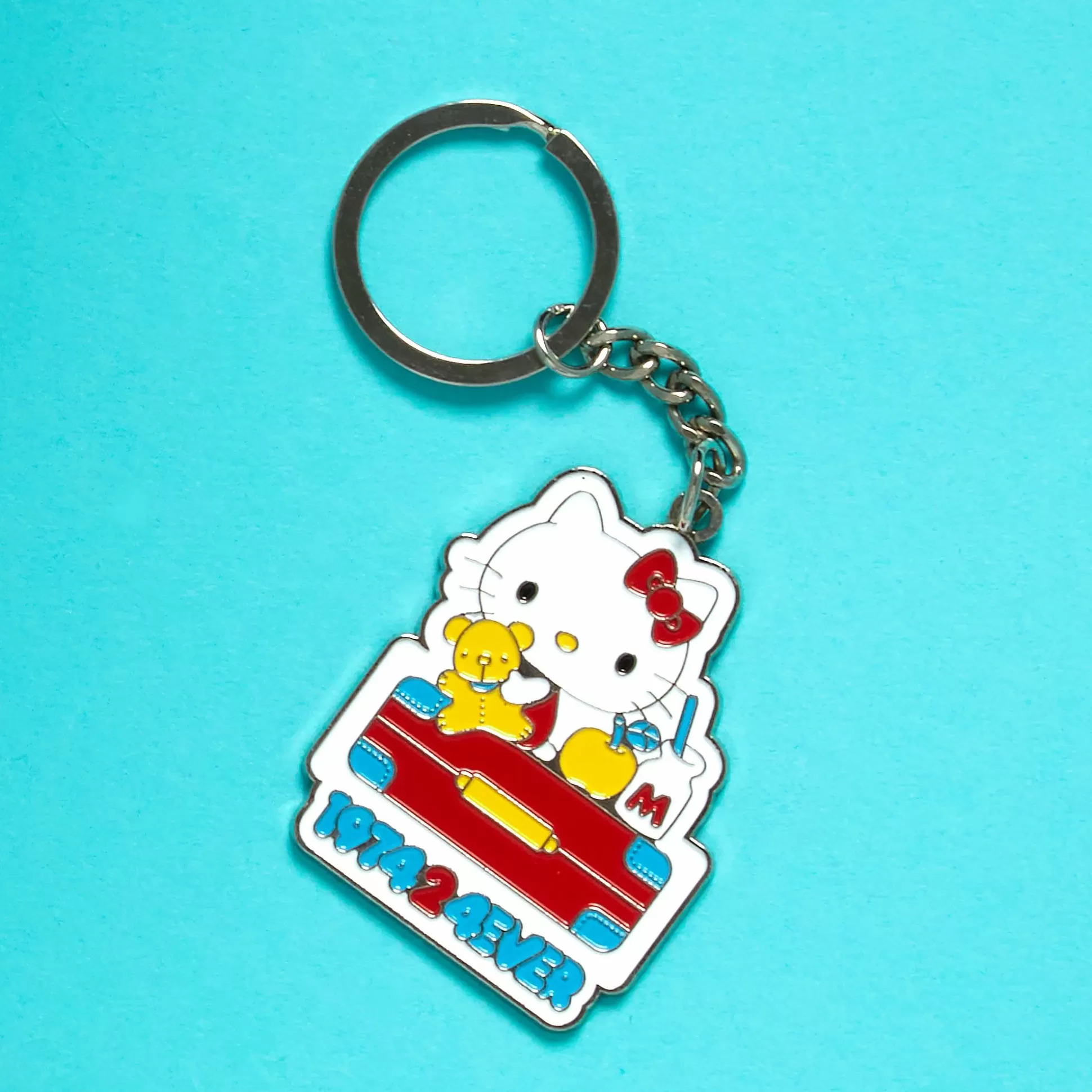Hello Kitty Friends Around The World 45Th Anniversary Enamel Keychain^JACK NADEL Best Sale