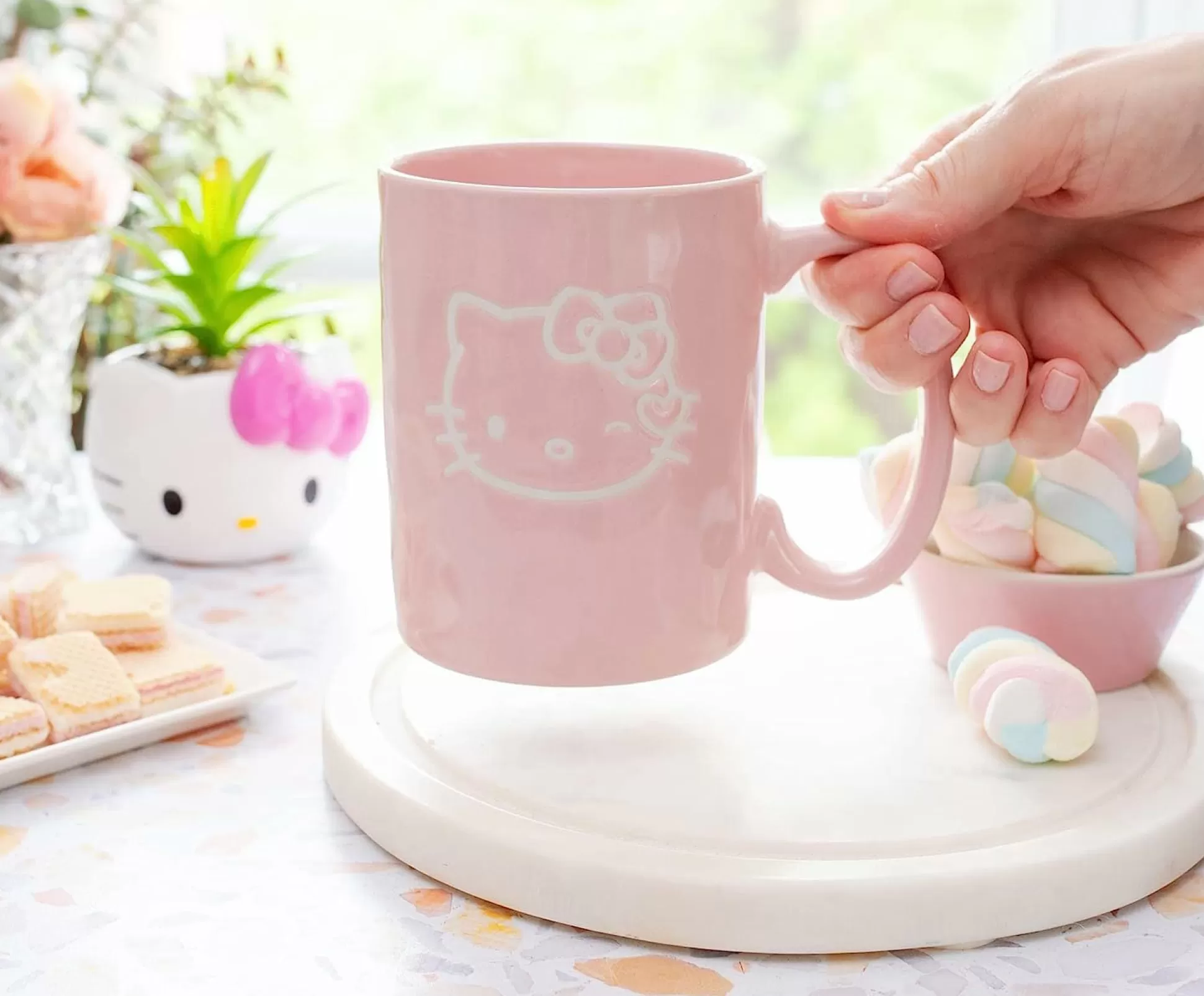 Hello Kitty Wink Ceramic Mug^Silver Buffalo LLC Store