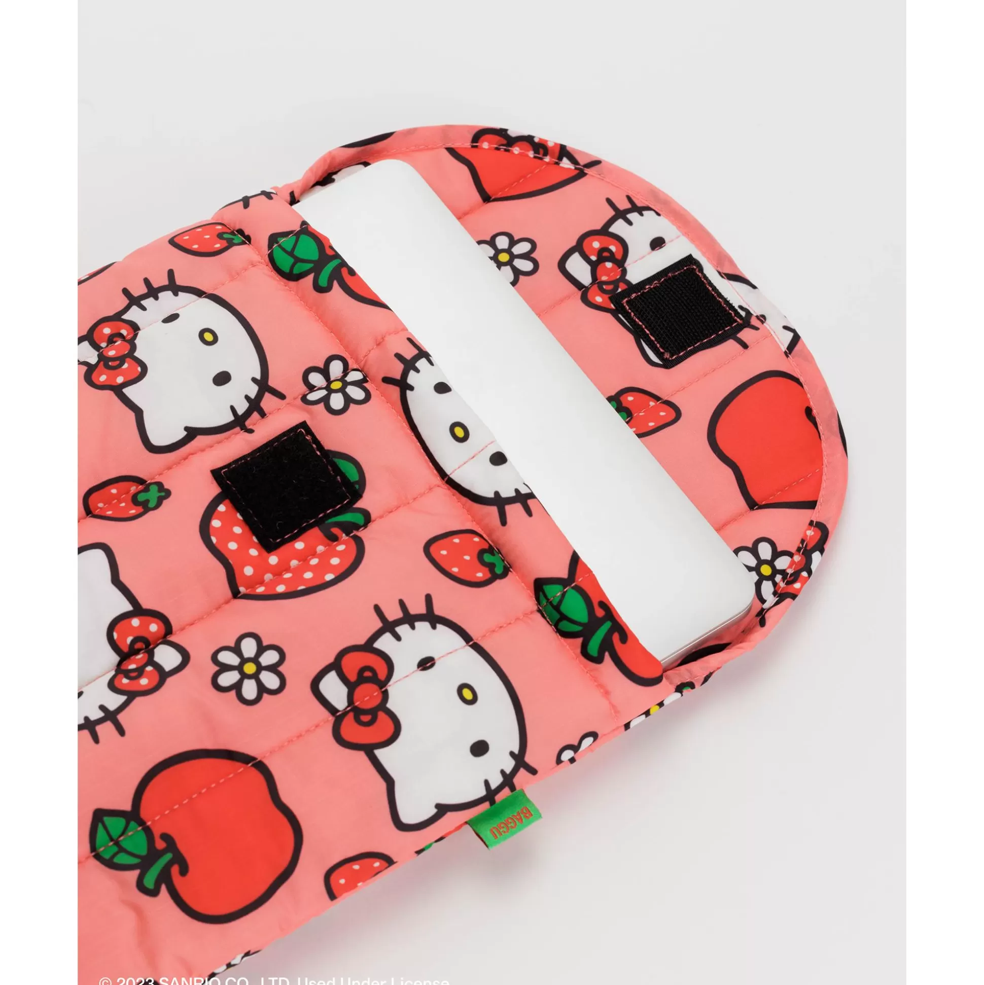 Hello Kitty X Baggu Puffy Laptop Sleeve (Apples)^Baggu Corporation Best Sale